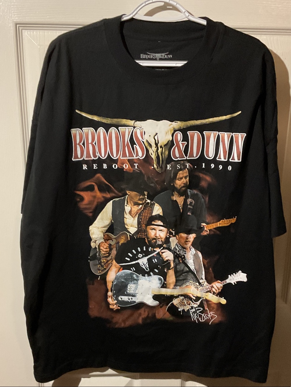 Brooks & Dunn Black Short-Sleeve Graphic Tee
